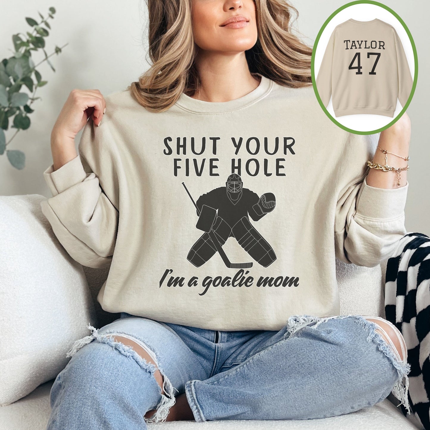 Personalized Hockey Mom Sweatshirt, Hockey Goalie Mom Gift, Unisex Crewneck Sweatshirt for Women, I'm a Goalie Mom Sweater