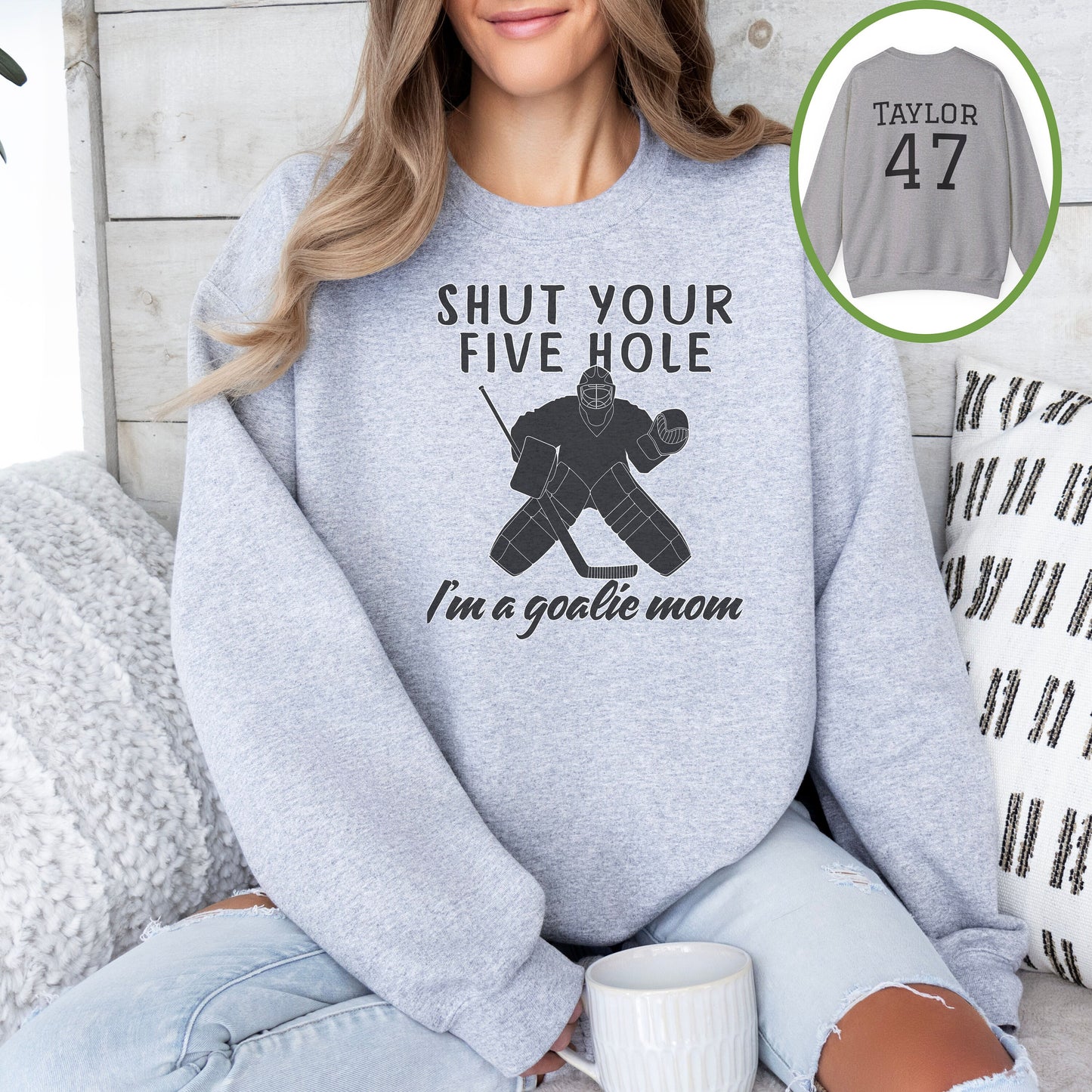 Personalized Hockey Mom Sweatshirt, Hockey Goalie Mom Gift, Unisex Crewneck Sweatshirt for Women, I'm a Goalie Mom Sweater